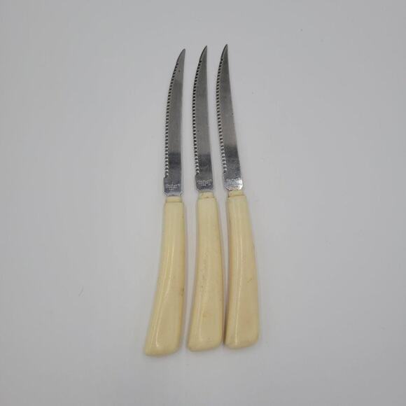 Quikut Kitchen Utensil Steak Knives One Size Cream Serrated Stainless Steel - Picture 1 of 3